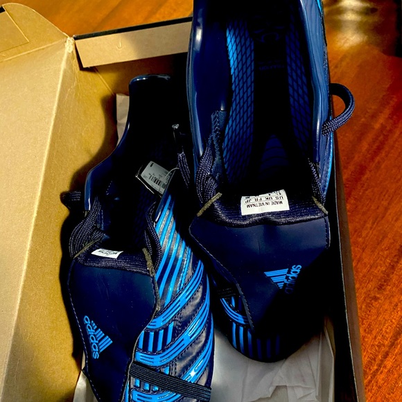 Adidas Predator - Picture 2 of 3